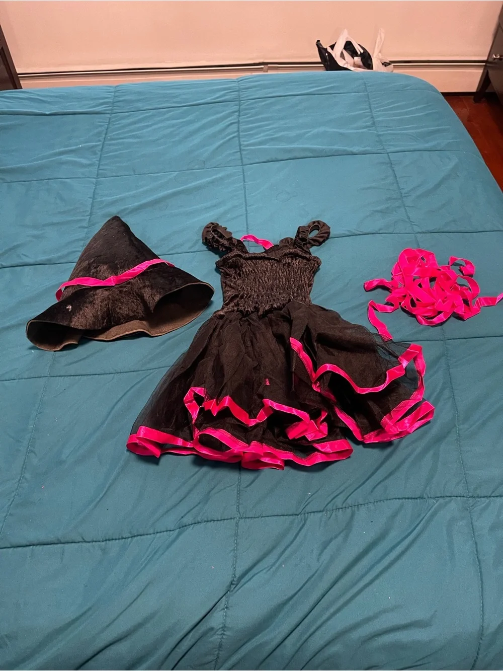 Girls witch costume M - Picture 3 of 3